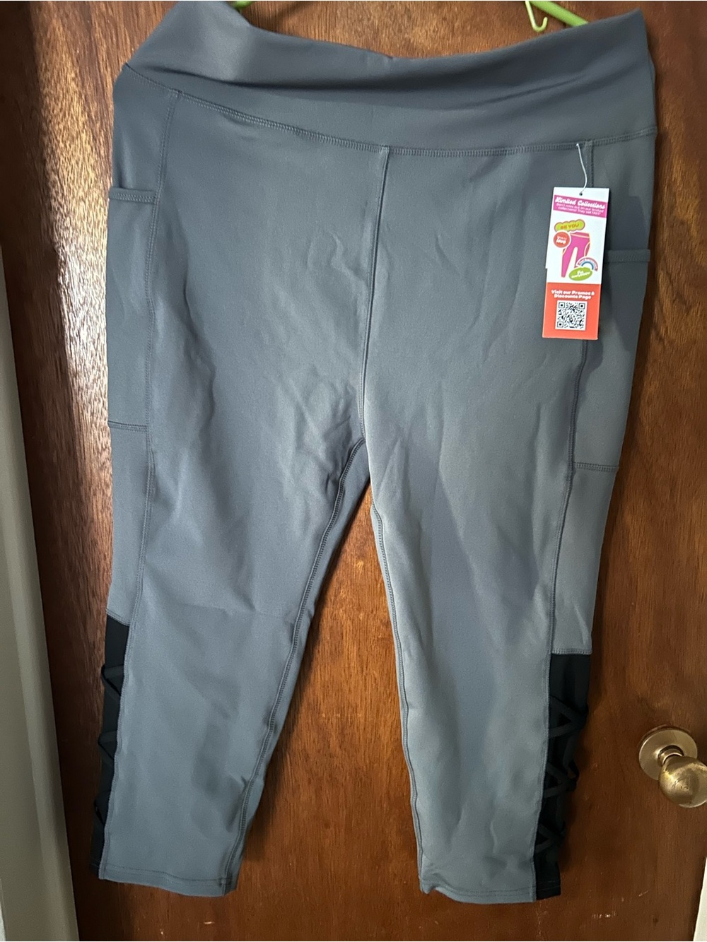 POP Fit Gray Athletic Leggings with Black Accent Panels